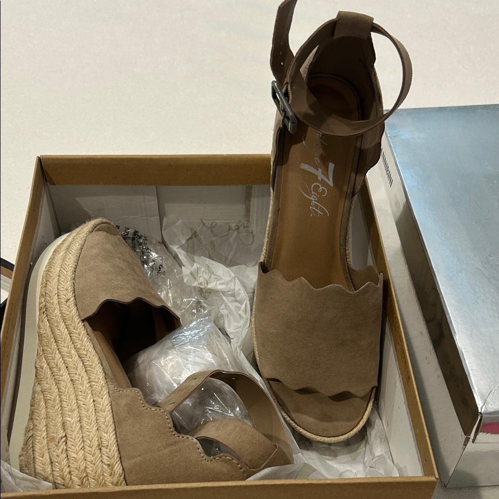 Stylish Tan Wedge Sandals